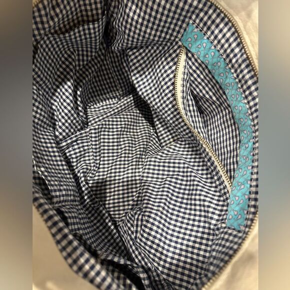 Vineyard Vines | classic boat tote lacrosse
Canvas tote gingham lined tote bag - Picture 9 of 9